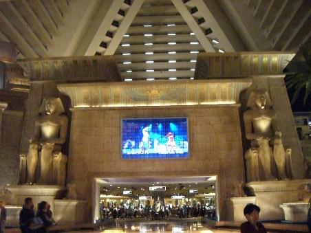 Eingangshalle LUXOR