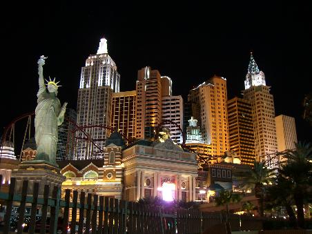 NEW YORK NEW YORK bei Nacht
