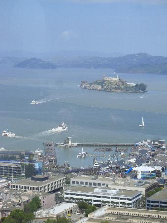 Blick auf die ehemalige Gefängnisinsel Alcatraz