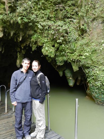 Am Ausgang der Gluehwuermchen-Hoehle. Von diesen konnte man jedoch keine Bilder machen, da es dort dunkel und strengstens verboten ist!