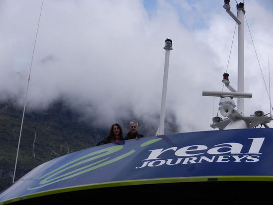 Zufaellig hatten an diesem Tag auch Hanni & Peter ihre Schifffahrt! Allerdings auf einem anderen wie wir.