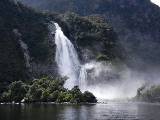 Heftige Wasserfaelle!