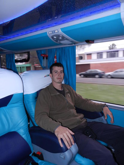 Im Bus nach Cusco in der Luxusklasse. Auch Essen und Getraenke waren inbegriffen!