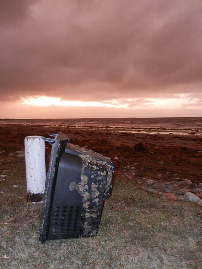 TV mal anders!  Der Himmel ist keine Faelschung.