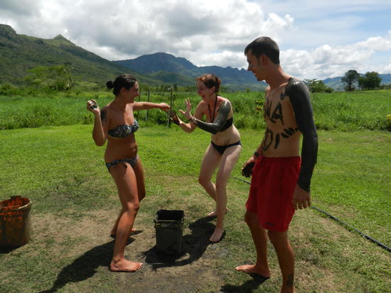 Die Schlammschlacht hat begonnen...