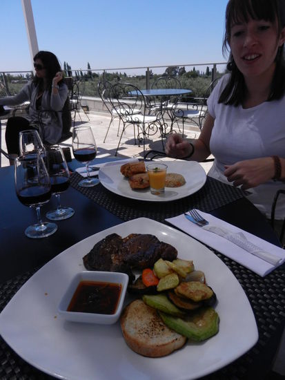 Neben dem guten Wein gab es auch noch spitzenmaessiges Essen!