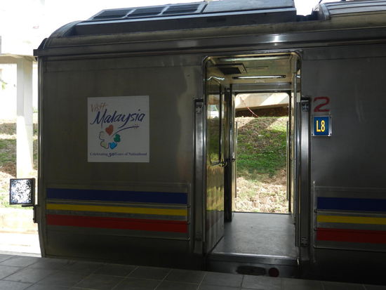 Der Wagon ist da, nur die Lok fehlte noch.