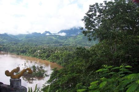 blick auf luang prabang vom phousi aus.