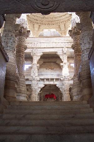 der jain-tempel in ranakpur.