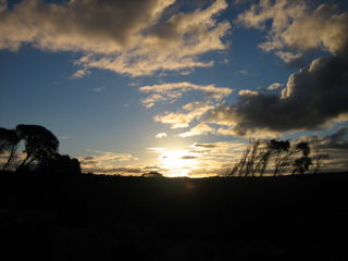 Wolken für Mama und ein Sonnenuntergang für Ösi...