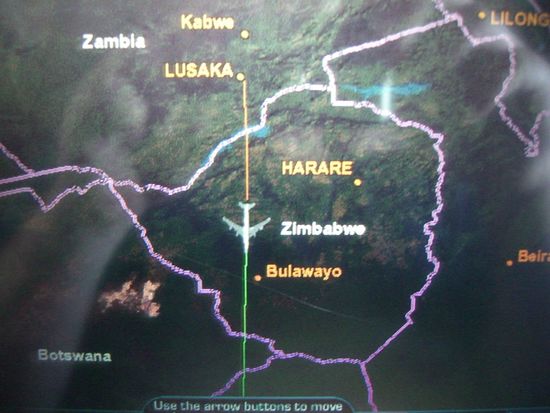 Ueber Simbabwe kurz vor Suedafrika