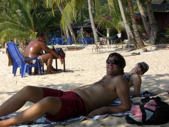 Beim relaxen am Hauptstrand von Salang
