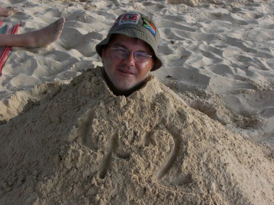 Ossis 42. Geburtstag wurde natuerlich fuer einmal am Strand gefeiert!