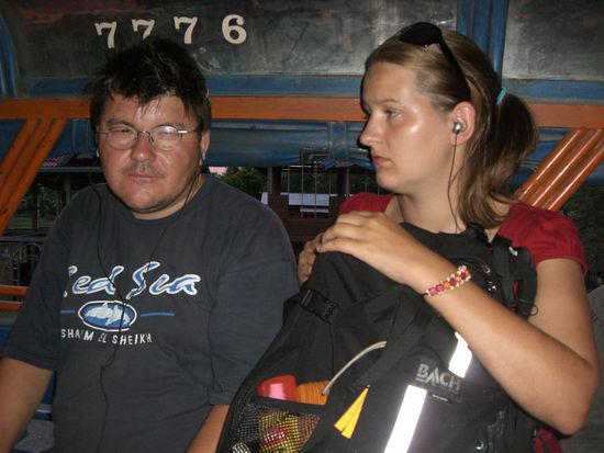 Ja ja, langsam sind wir muede und es dunkelt auch schon.