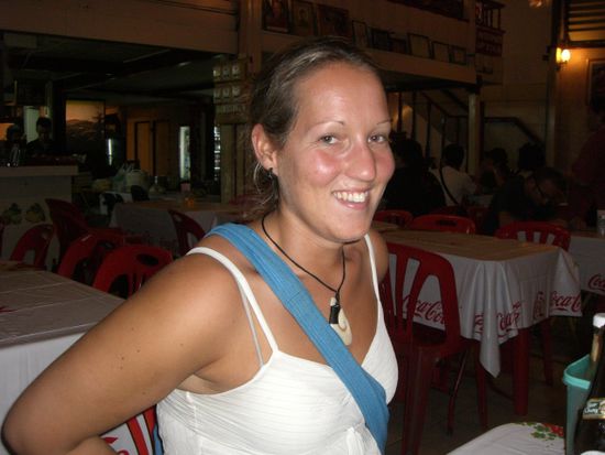 Rachele beim Nachtessen