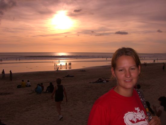 Sarah beim Sonnenuntergang.
