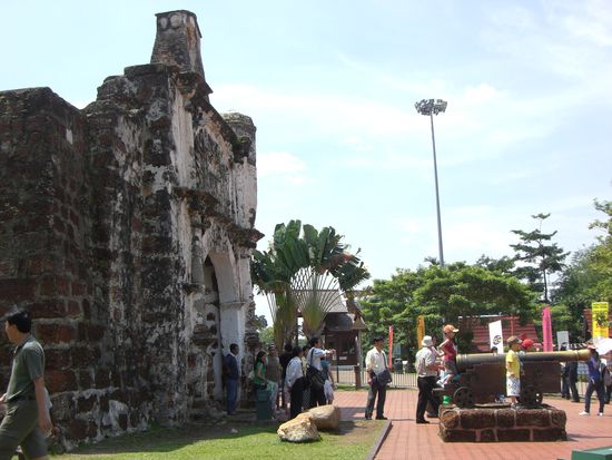 Sehr alte Kirche aus portugiesischer Zeit.