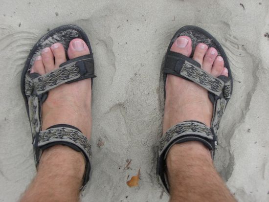 Meine Fuesse auf dem 4 Mile Beach.