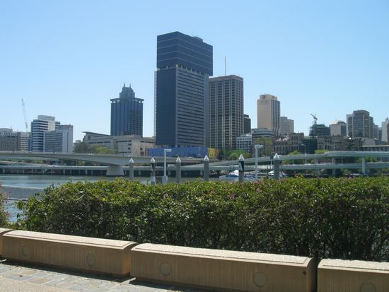 Brisbane vom anderen Flussufer.