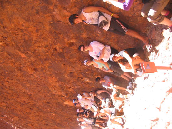 Unsere Gruppe beim Uluru.