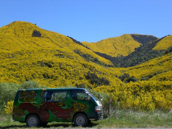 Unser Van vor unbeschreiblicher Kulisse.