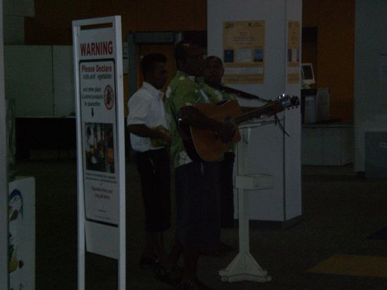 Begruessung am Flughafen
