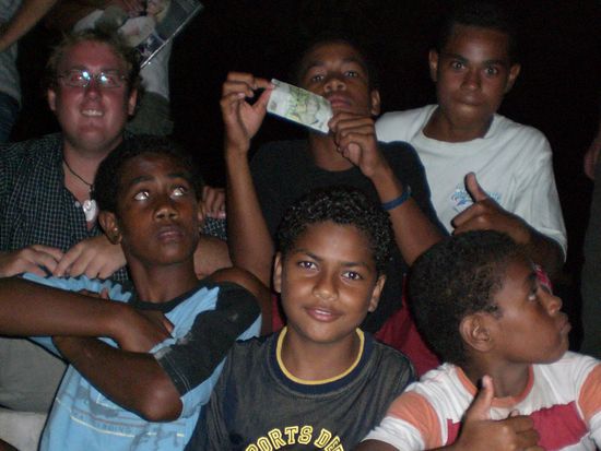 Die local Kids und ich.