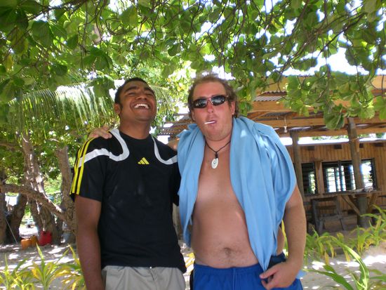 Sam und ich vor unserem Restaurant. Jaja, wir hatten es immer lustig, vor allem er war immer am Lachen