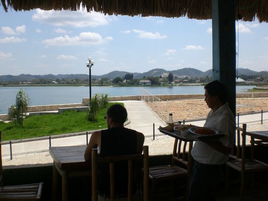 Aussicht beim Essen in unserer Stammbeiz.