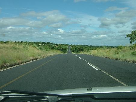 lange lange lange Strassen von Joburg zum Krüger NP...