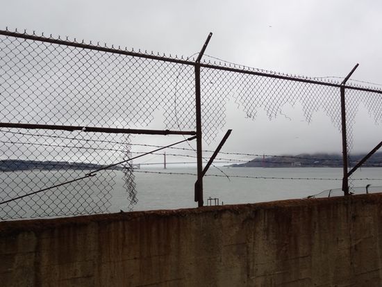 Vom Innenhof aus war der Blick auf San Francisco möglich. Die Freiheit war zum Greifen nah (keine 2 Km!) und dennoch so weit entfernt! Jeden Tag wurden die Insassen somit schmerzlich an das erinnert, was ihnen genommen wurde.