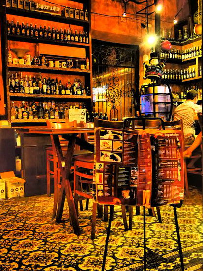 Das "La Bierhaus" - hier haben wir nur einen Blick hineingeworfen...das original german beer trinken wir aber weiterhin in good old Germany