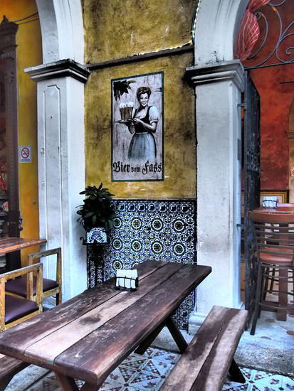 Das "La Bierhaus". Heute haben wir ihm einen Besuch abgestattet - anders als bei unserem ersten Besuch in Mérida. Allerdings blieben wir beim mexikanischen Bier 