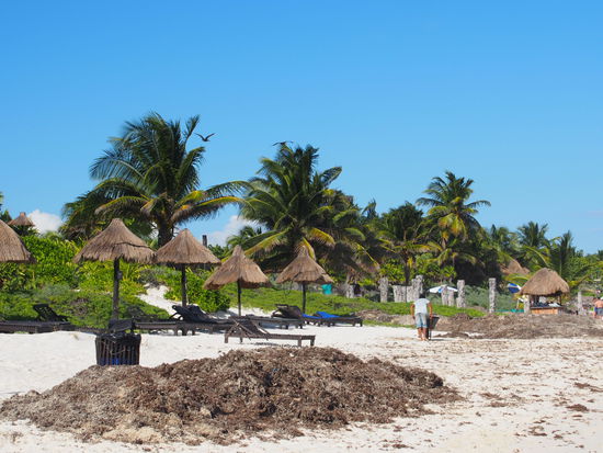 Ein anderen Strandabschnitten wird noch gewerkelt...