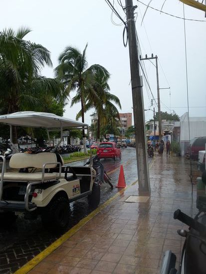 Regen, Regen, Regen...und irgendwann waren die Straßen geflutet...