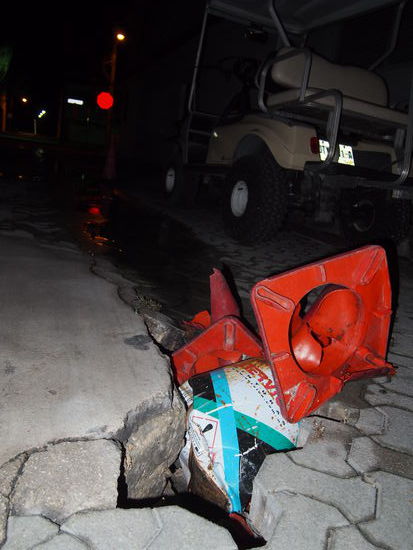 So kann eine Straße auch geflickt werden - und wird es leider auch häufiger.