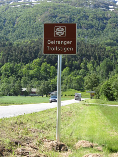 So.. hier ging es los... da waren also die berühmten Trollstiegen..