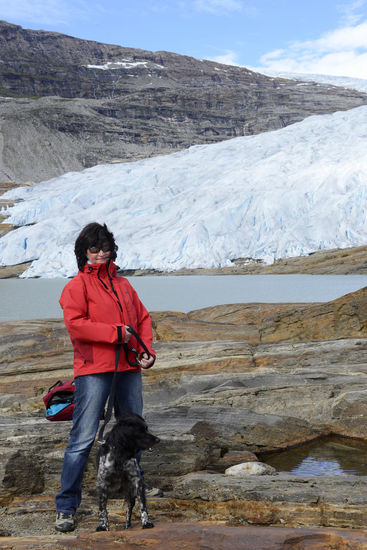 Das Lächeln etwas gequält)