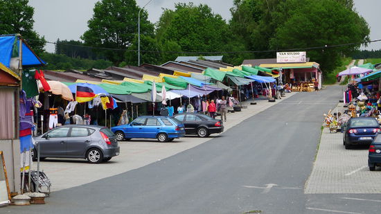 Hugo, Calvin, Gucci...komisch, hier ist alles viel günstiger als bei uns 