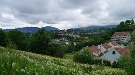 Vorort von Bergen bei der Abreise