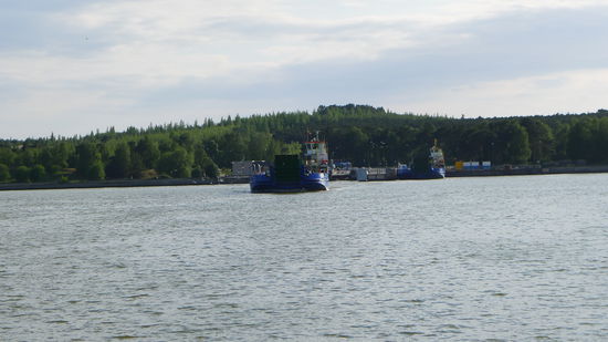 Da kommt sie ja schon, die Fähre...