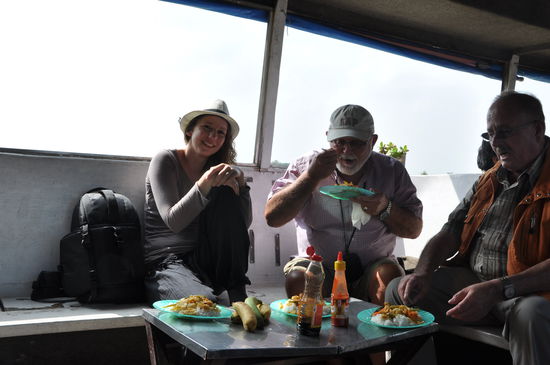 Mittagessen auf dem Boot