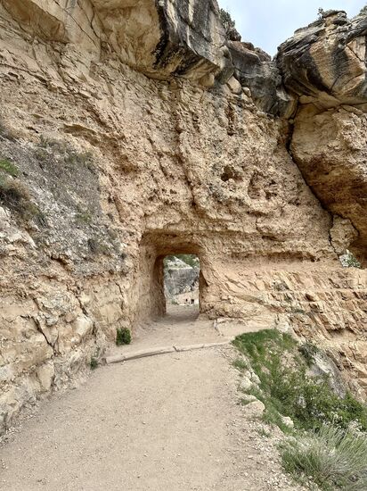 Der Upper Tunnel auf dem Trail. Bis dahin geht es gemütlich runter.