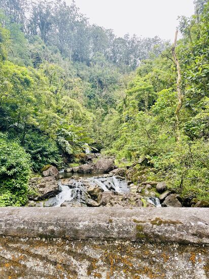 Breite Wasserfälle….