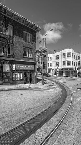 Mein Lieblingsfotograf experimentiert gern mit den Aufnahmen  -deshalb zwischendurch ein paar S/W-Fotos