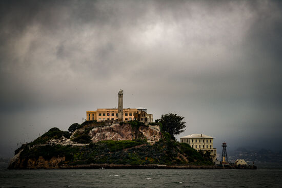 Alcatraz ist nur 2km vom Festland entfernt und man ist in weniger als 30 Minuten da