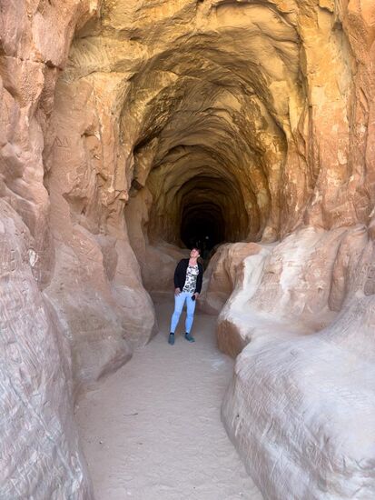 Belly of the dragon - ein durch Menschenhand gemachter Tunnel unter der N89 Richtung Kanab.