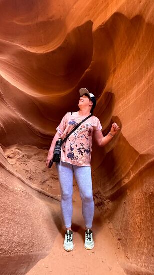 Ich kann mich gar nicht sattsehen. Thomas hat beide Canyon und den Canyon X schon gesehen, aber er meint, der Lower Canyon sei der Schönere.