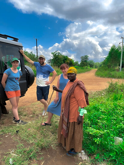 Modesta hat Malaria und hat gerade keine Zeit für uns, da sie zur „Injection“ muss