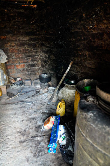 In der Hütte von Maria: hier kocht und schläft sie